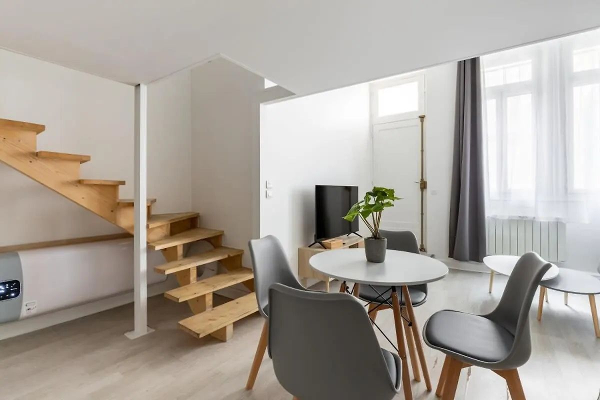 Appartement Duplex Proche De L'Arc De Triomphe Et Trocadero Paris Apartment