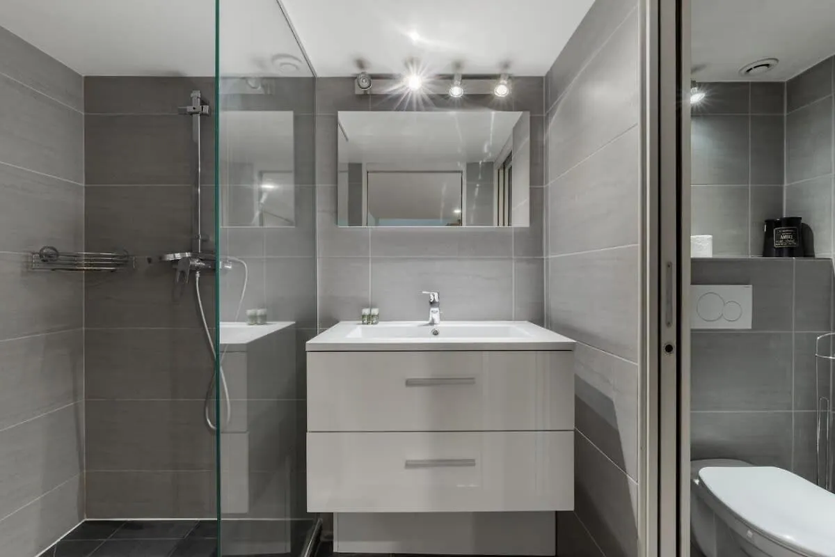 Appartement Duplex Proche De L'Arc De Triomphe Et Trocadero Paris 0*,