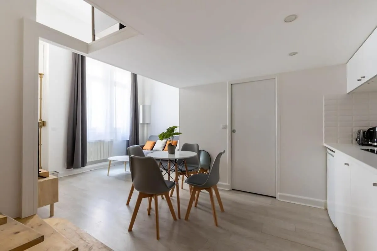 Apartment Appartement Duplex Proche De L'Arc De Triomphe Et Trocadero Paris